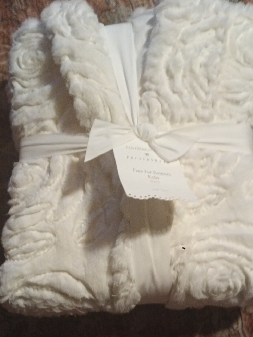 Pottery Barn Love Shack Fancy Fake Fur Rosettes Robe